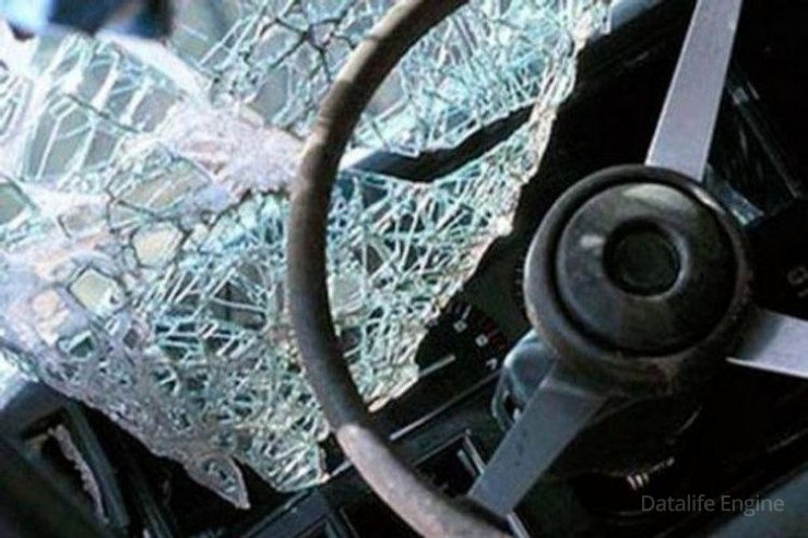 Bakıda 6 maşın bir-birinə çırpıldı, sıxlıq var 