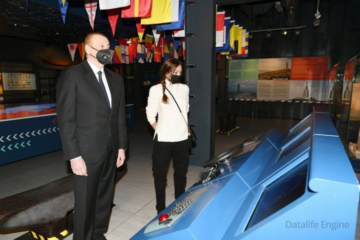 Prezident İlham Əliyev “Azərbaycan Xəzər Dəniz Gəmiçiliyi”nin yeni inzibati binasının açılışında iştirak edib