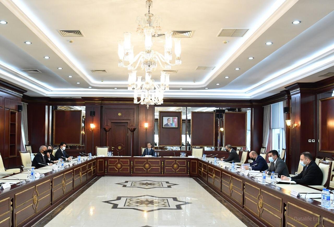 Milli Məclisin İnsan hüquqları komitəsində Ombudsmanın məruzəsi dinlənilib