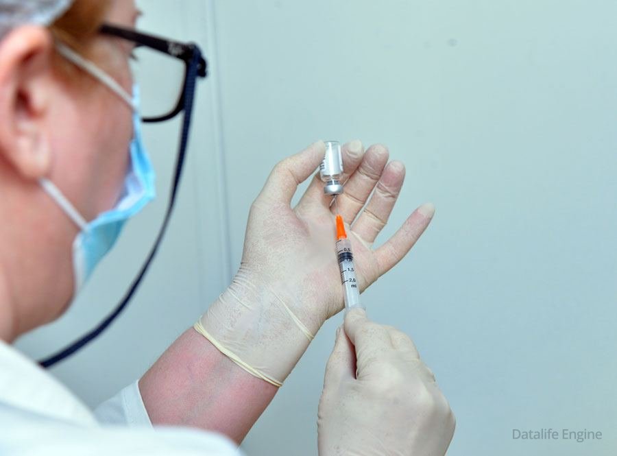 Bu gün 50 jurnalistin vaksinasiya olunması nəzərdə tutulur - TƏBİB