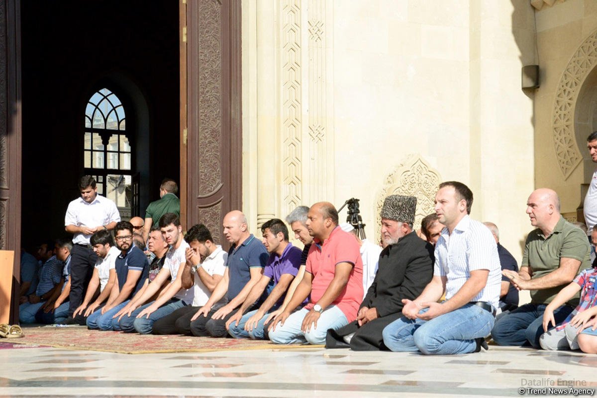 Bu gündən dini ibadət yerlərinin fəaliyyətinə icazə verilir