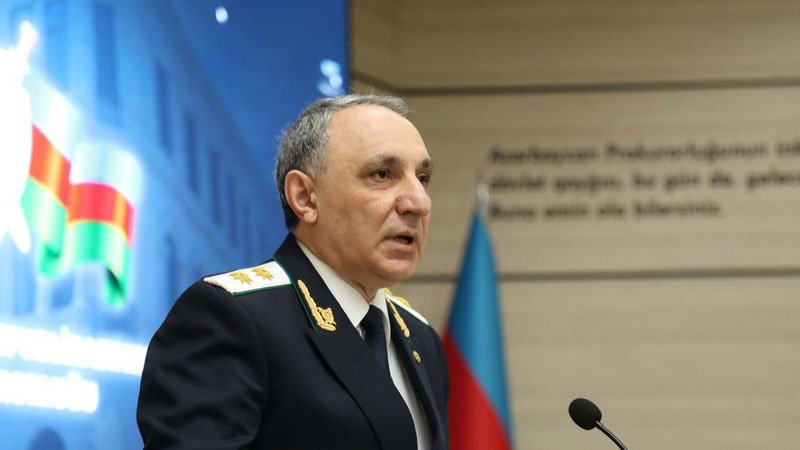 Baş prokurordan polisi döyən deputatla bağlı açıqlama