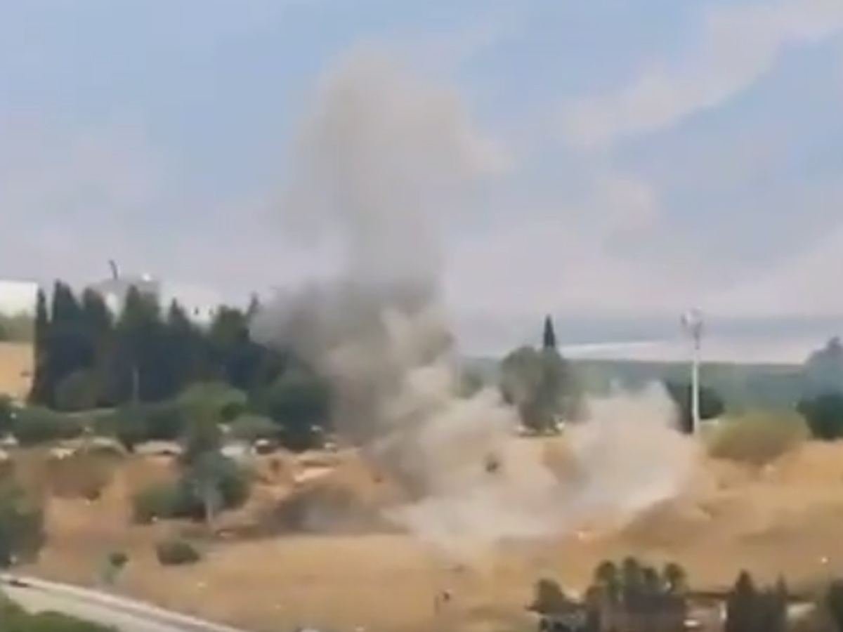 Livan İsrailə raket zərbələri endirib 