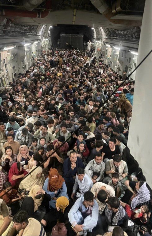 Kabildən qaçışın fotosu...