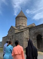 ABŞ-ın Ermənistan səfiri faşist Njdenin Tatev məbədindəki otağını ziyarət etdi?.. - FOTOLAR