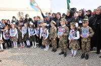 Abşeronda şəhidlərin xatirəsinə ucaldılan abidə-bulaq kompleksinin açılışı olub, il mərasimi keçirilib