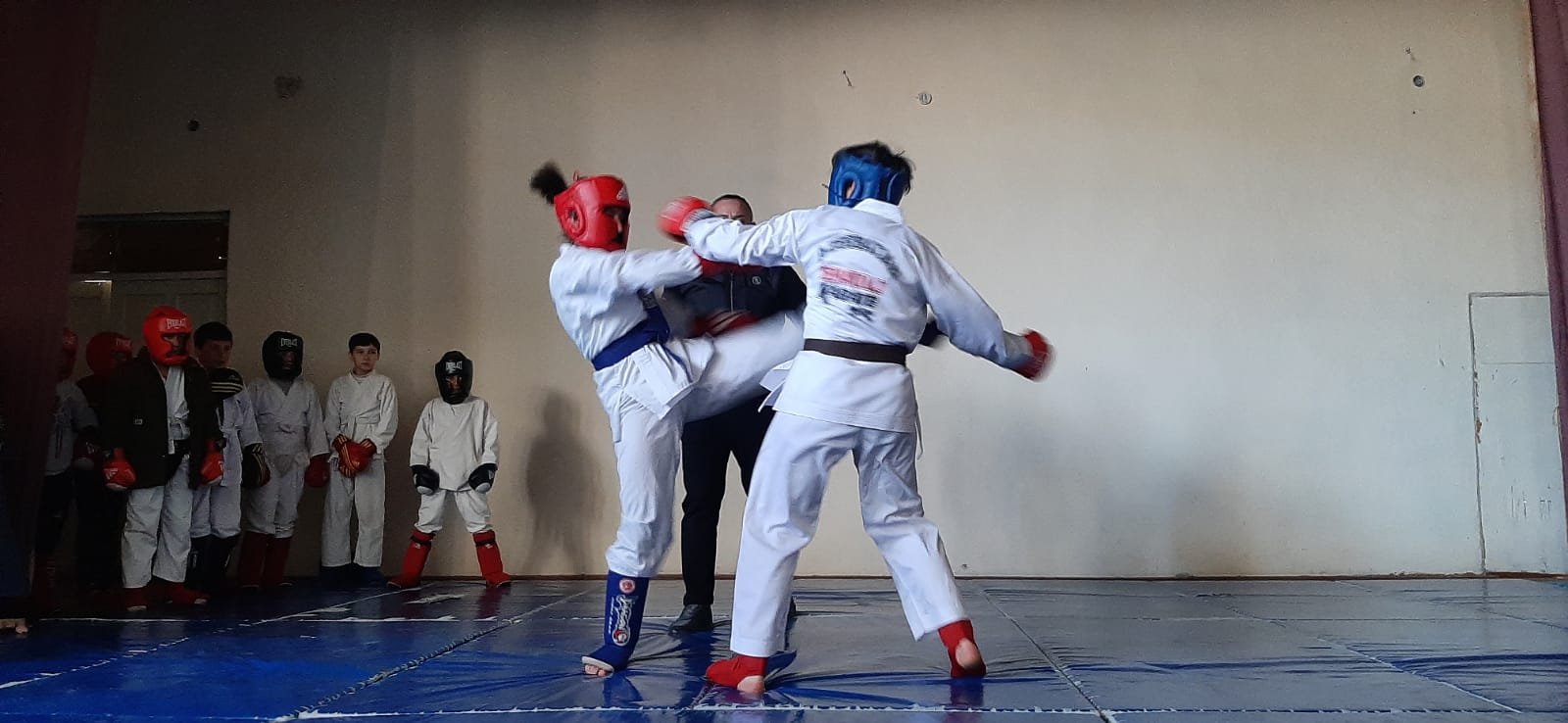 ismayıllı Rayonunda  Şəhidlərin Xatirəsinə həsr olunmuş karate-do İdman növü üzrə yarış  keçrilmişdi.