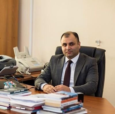 Nazir Şərifovun bacısı qızının yerinə onu təyin etdi 