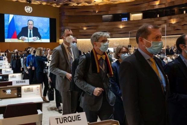 Lavrov çıxışı zamanı boykot edildi 