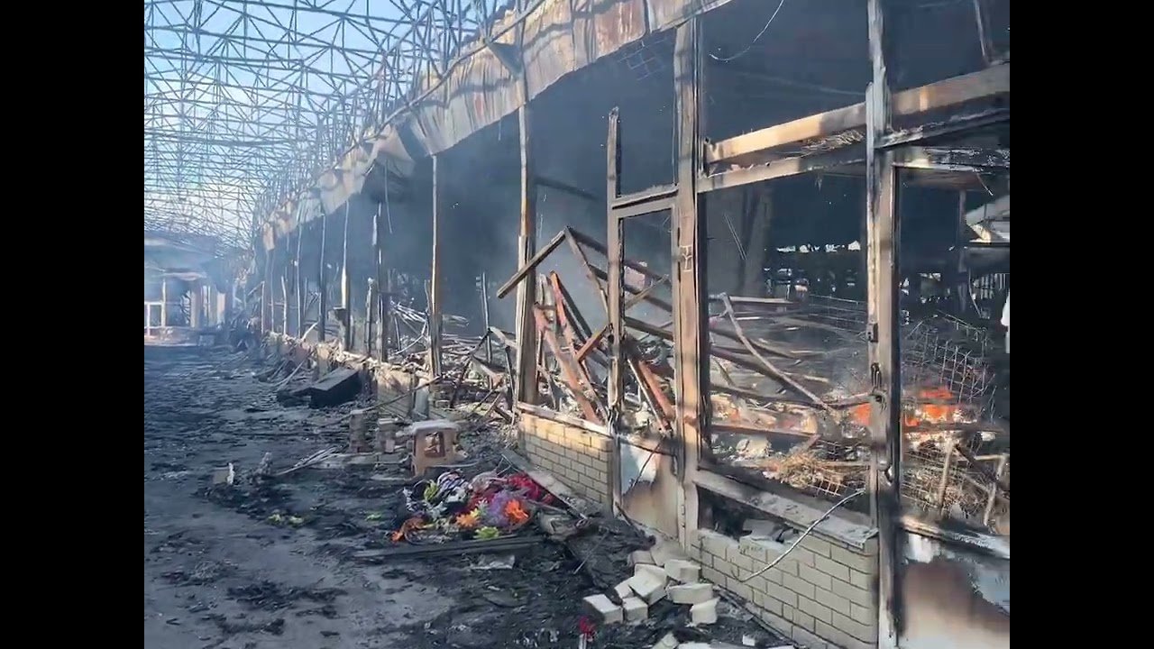 Rusiya ordusu Xarkovda minə yaxın binanı dağıdıb