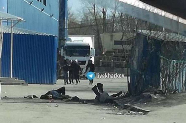 Ukraynada yardım növbəsinə duranlar atəşə tutuldu: Ölənlər var 