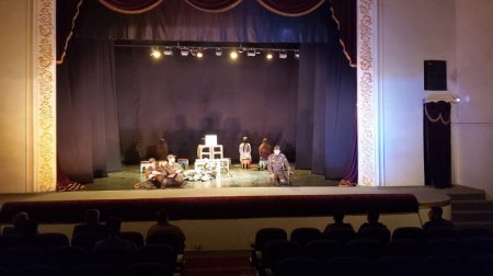 Lənkəran teatrında “Haqqın 44 günü” adlı tamaşaya ictimai baxış 