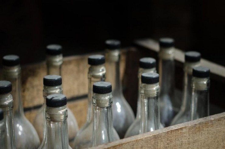 Şadlıq sarayında SAXTA İÇKİ aşkarlandı