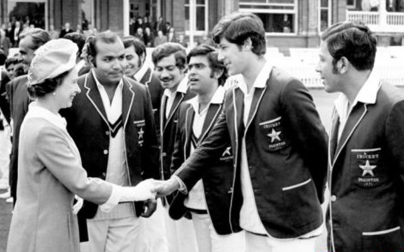 Adı qızlarla hallanan, 3 dəfə evlənən, Putinlə təsbehlə danışan BAŞ NAZİR - MƏNİ TANI