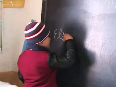 Azərbaycanda bu məktəbdə bir şagird, iki müəllim var