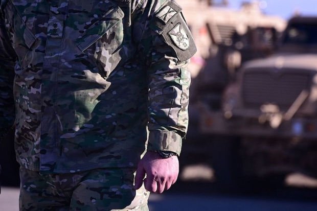 Gürcüstanda 21 yaşlı hərbi qulluqçu İNTİHAR ETDİ