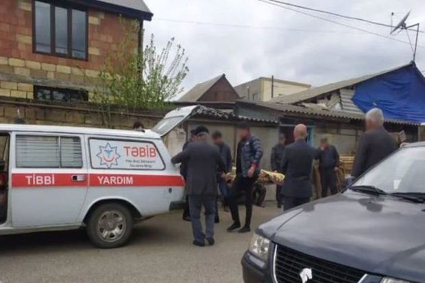 Kişi küçədə gəzərkən ürəyi dayandı