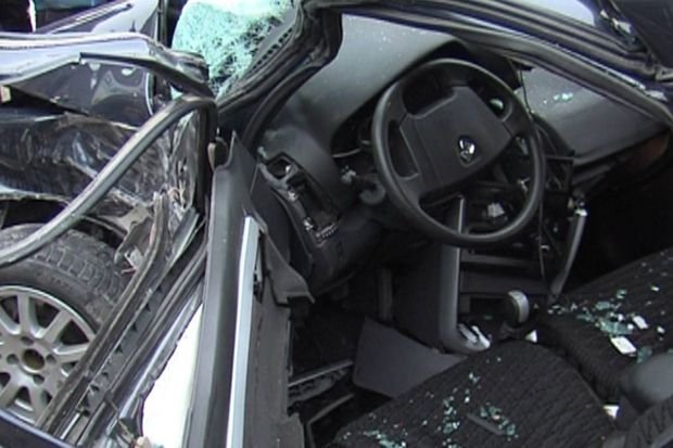 Ağdamda minik avtomobili ilə mikroavtobus toqquşdu: Ölən var