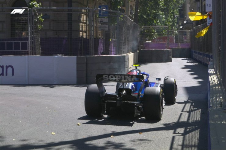 "Formula-1"də uğursuzluq: Bolidin mühərriki dayandı