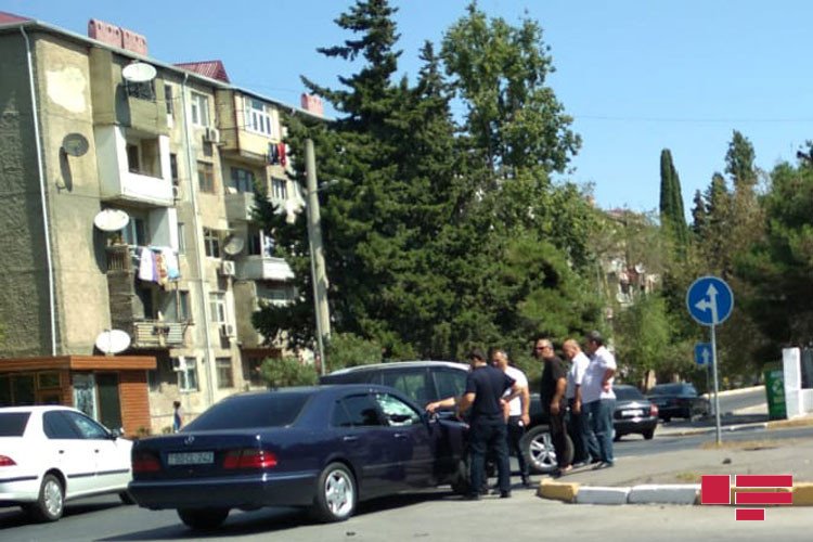 Təcili yardım maşını belə qəzaya düşdü-FOTO Təcili yardım maşını belə qəzaya düşdü-FOTO