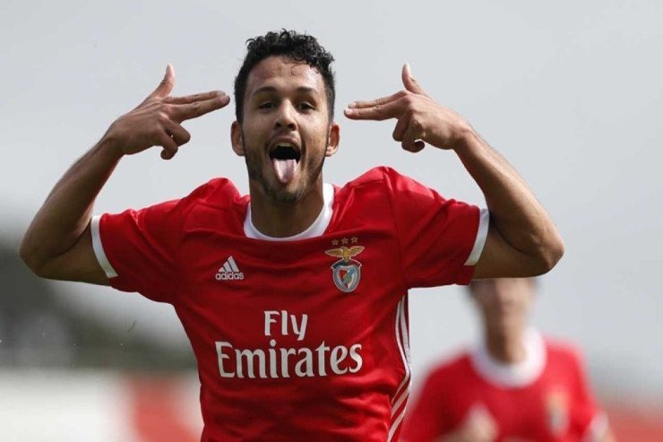 “Mançester Yunayted” Ramosu gətirir