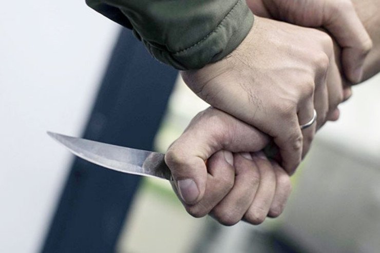 Azərbaycanda ailə DƏHŞƏTİ: qardaşını öldürdü