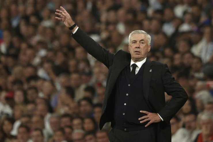 Pitt bu satışdan 300 milyon dollar qazanıb.