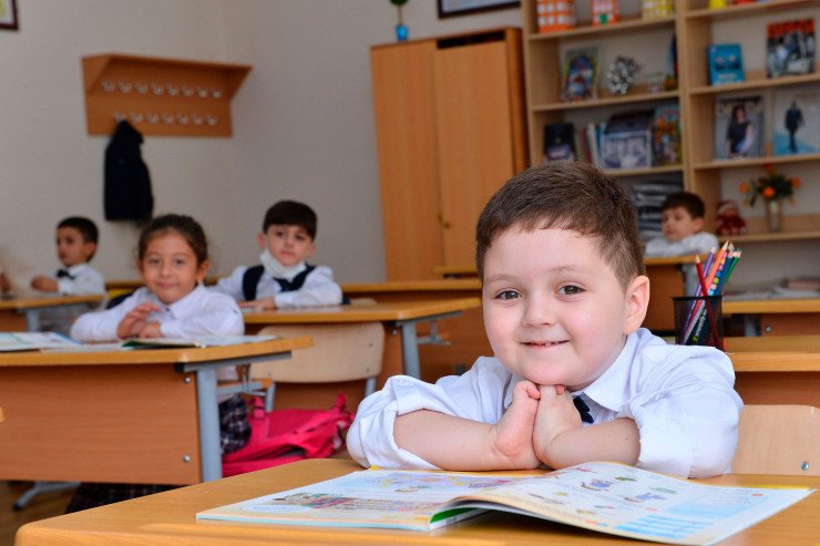 Rus məktəblərində tarix fənni Azərbaycan dilində keçiriləcək
